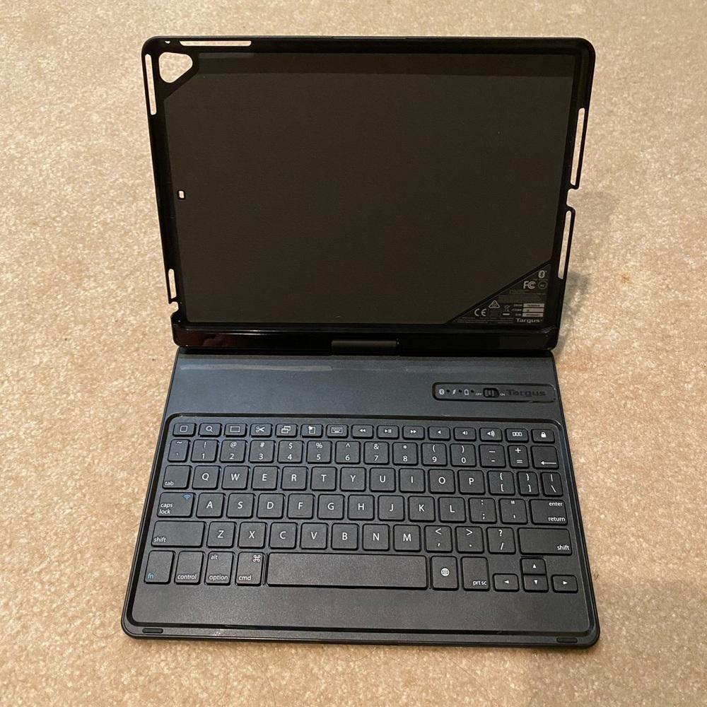 Targus iPad case and keyboard